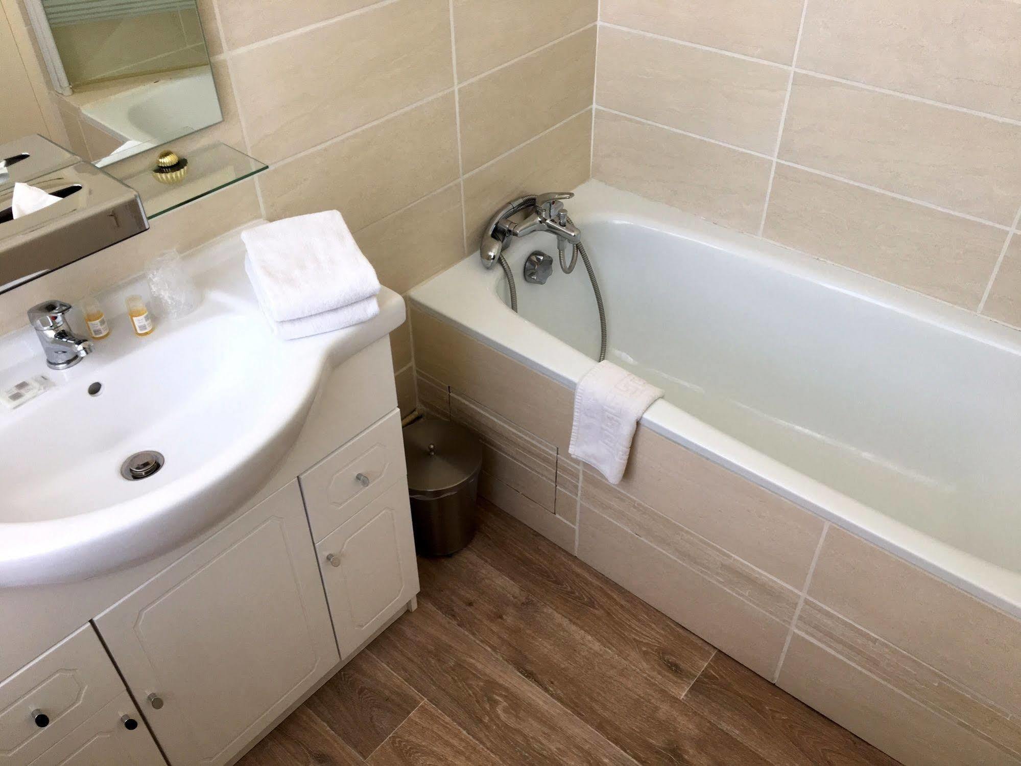 Hotel Rabelais Tours Dış mekan fotoğraf